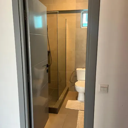 Grand Bella كوستِنيست