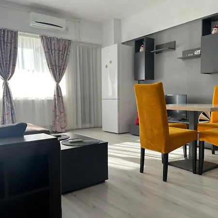 Grand Bella Apartment *